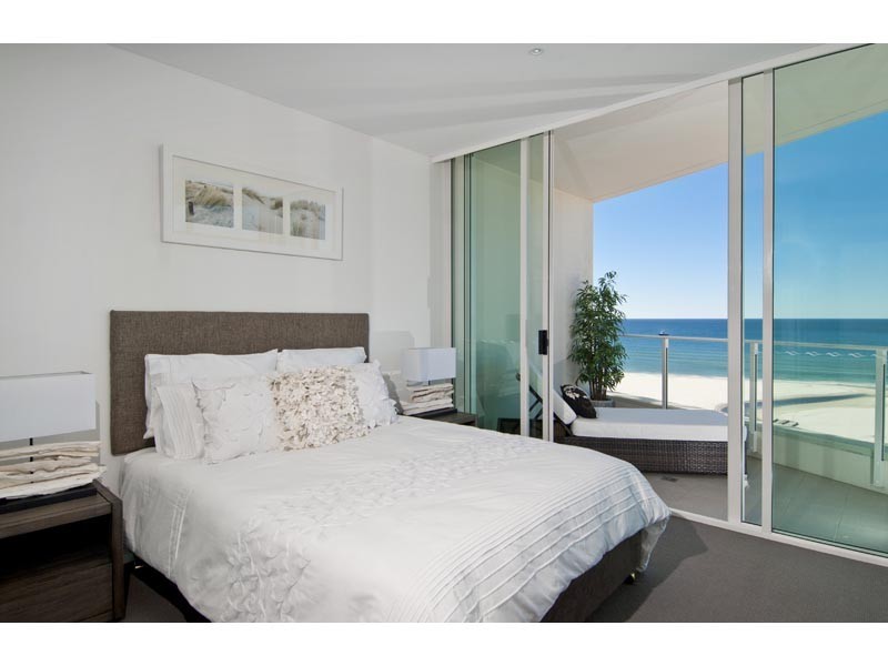 1103/2 Creek Street, Kirra QLD 4225