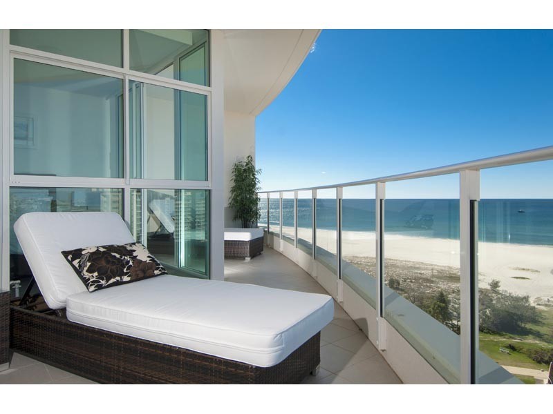 1103/2 Creek Street, Kirra QLD 4225