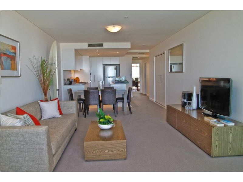 203/2 Creek Street, Kirra QLD 4225