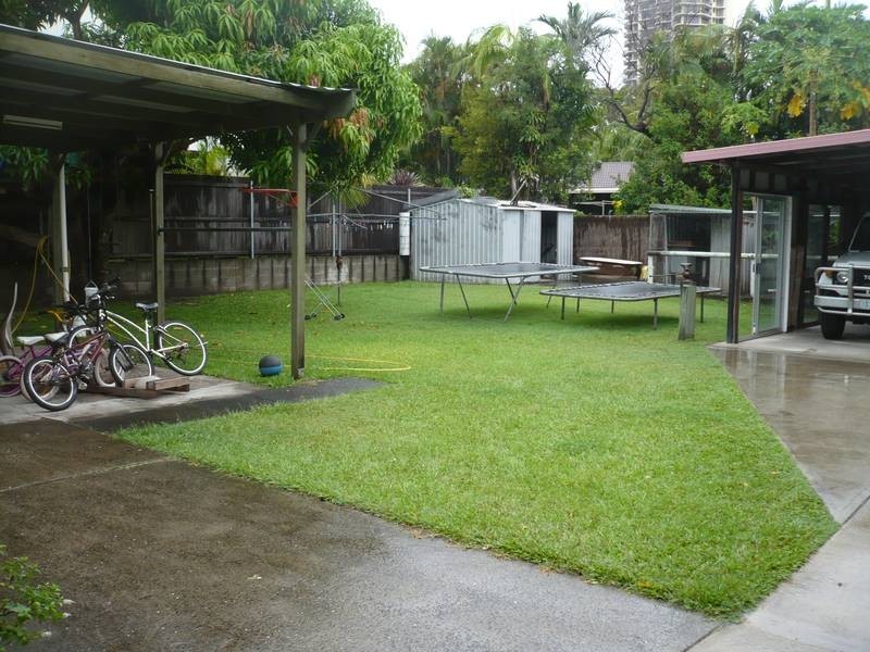 18 Kirkwood Road, Tweed Heads South NSW 2486