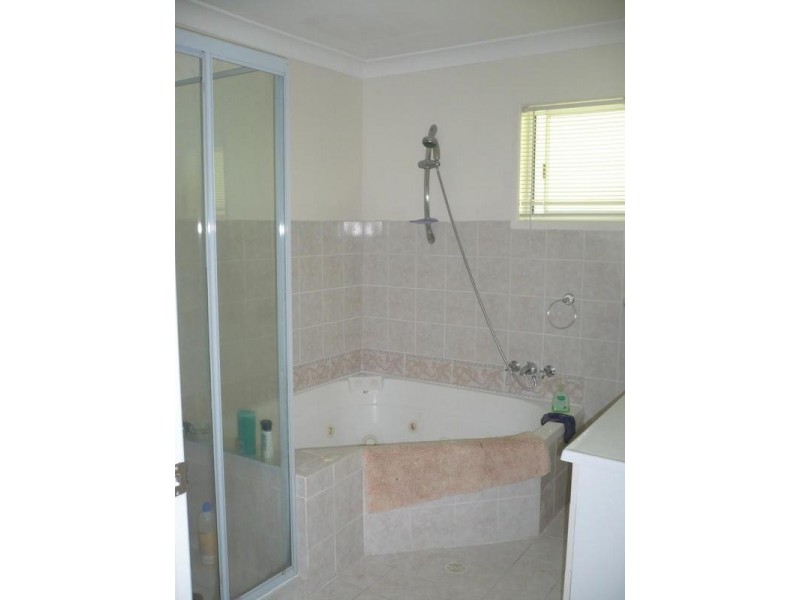 37 Lakeview Parade, Tweed Heads South NSW 2486