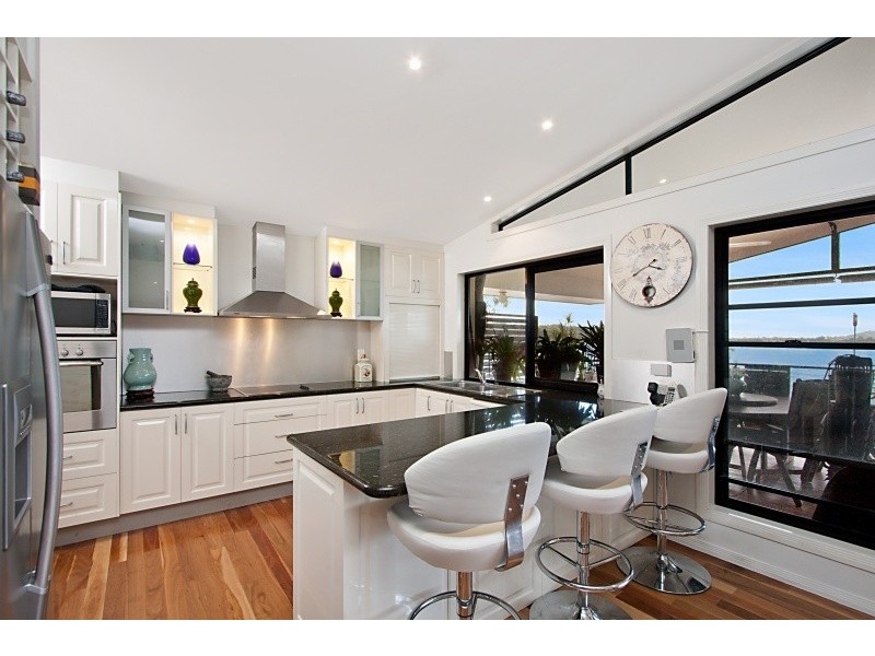 100 Broadwater Esp, Bilambil Heights NSW 2486