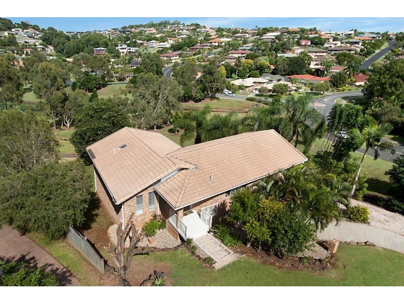 5 Birnam Avenue, Banora Point NSW 2486