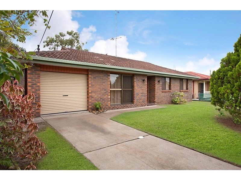 24 Blundell Blvd, Tweed Heads South NSW 2486