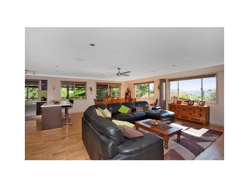 43 Henry Lawson Dr, Terranora NSW 2486