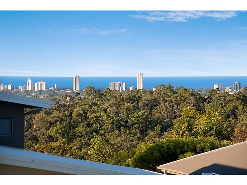 3 Wilcox Close, Reedy Creek QLD 4227