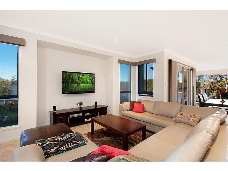 3 Wilcox Close, Reedy Creek QLD 4227