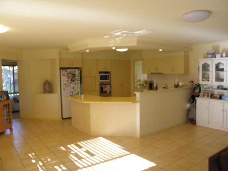 16 Grassmere Court, Banora Point NSW 2486