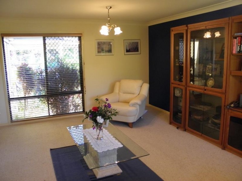 16 Grassmere Court, Banora Point NSW 2486