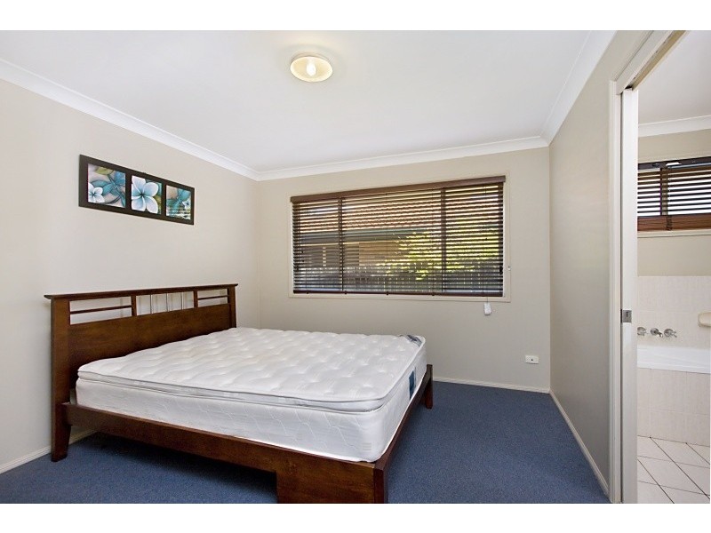 2/5 Cabernet Ct, Tweed Heads South NSW 2486