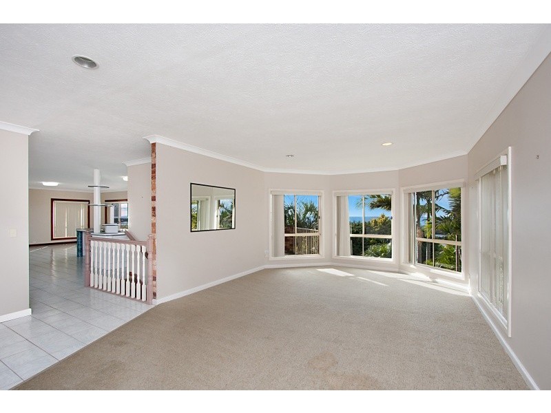 19 Seaview Road, Banora Point NSW 2486