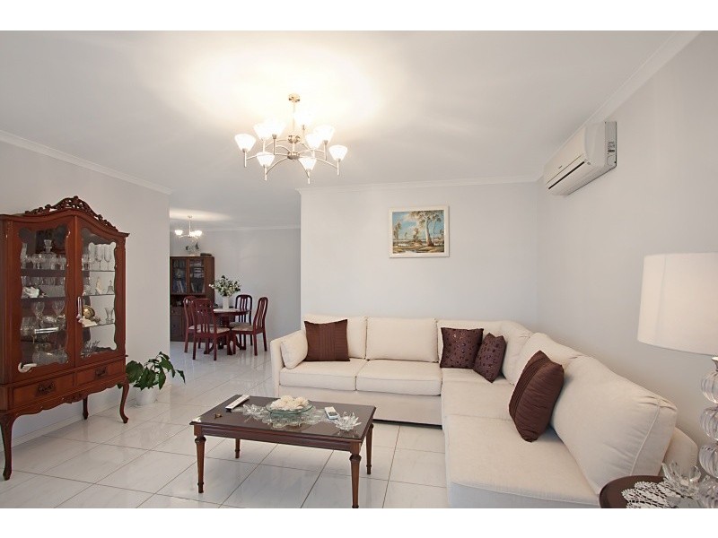 1/4 Alpina Place, Banora Point NSW 2486