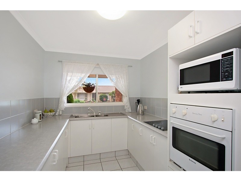 1/4 Alpina Place, Banora Point NSW 2486