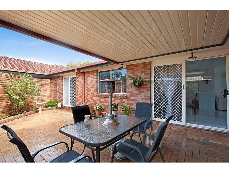 1/4 Alpina Place, Banora Point NSW 2486