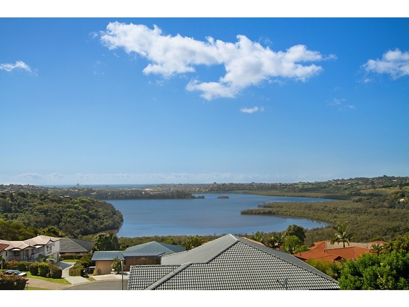 19 Sierra Vista Rd, Bilambil Heights NSW 2486