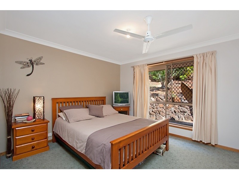 11 Toolona Avenue, Banora Point NSW 2486