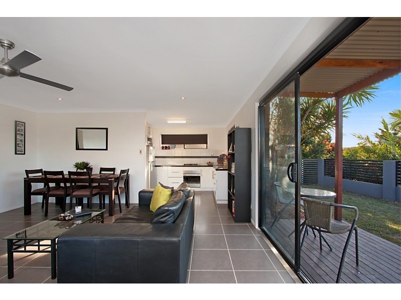 1/7 Somerset Ave, Banora Point NSW 2486