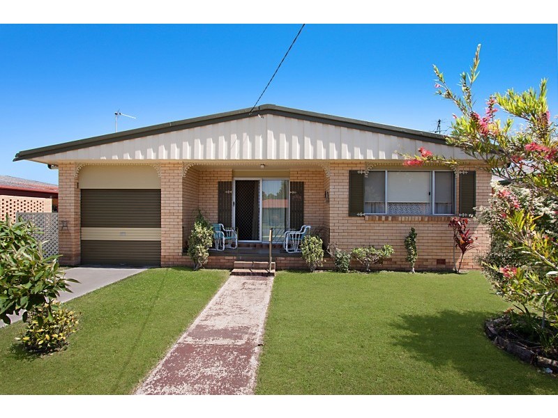 8 Sandra Street, Tweed Heads South NSW 2486