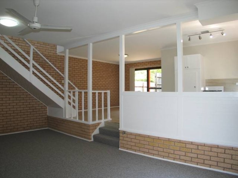 2/59 Bimbadeen Avenue, Banora Point NSW 2486