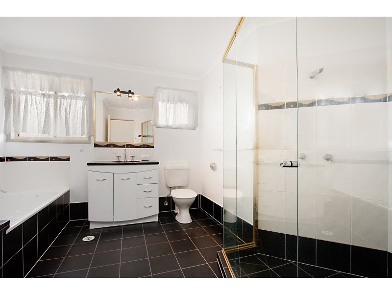 23 Kintyre Crescent, Banora Point NSW 2486