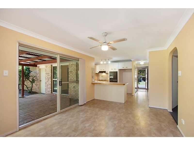 18 Kintyre Crescent, Banora Point NSW 2486