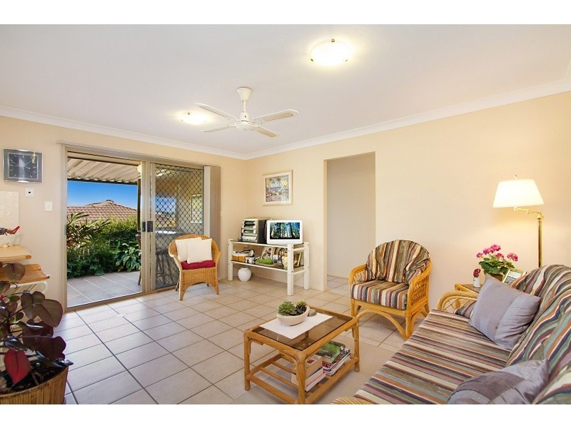 1/8 Cherry Court, Banora Point NSW 2486