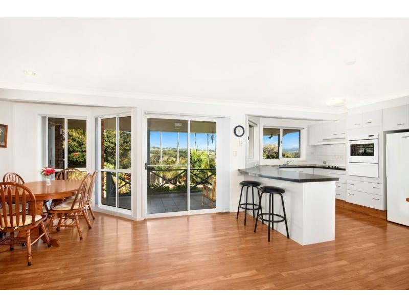 8 Bluegum Blvd, Banora Point NSW 2486