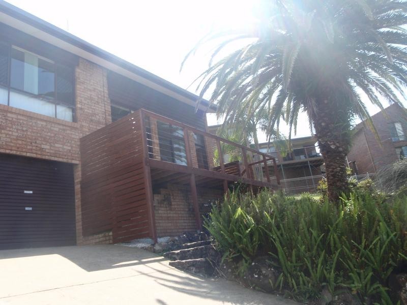 2/5 Uniacke Street, Banora Point NSW 2486