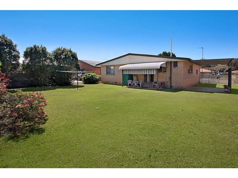 8 Sandra Street, Tweed Heads South NSW 2486
