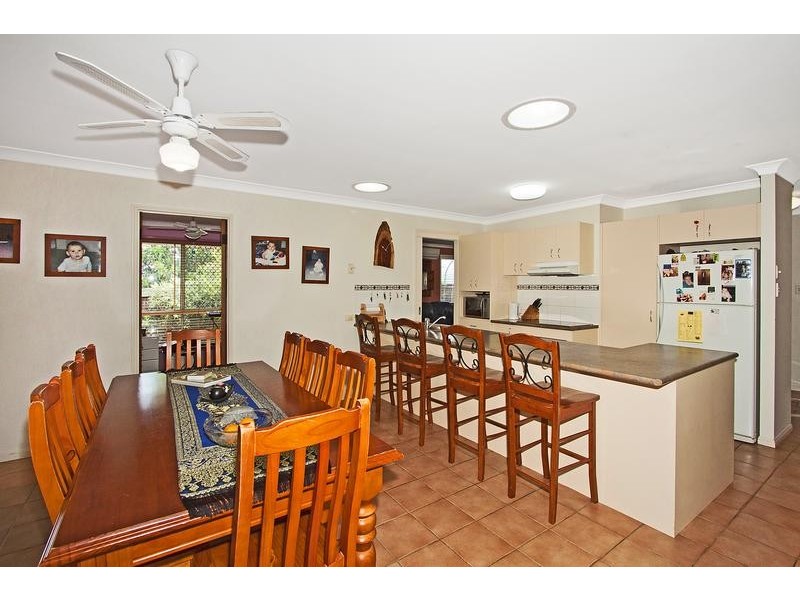 8 Deakin Drive, Terranora NSW 2486