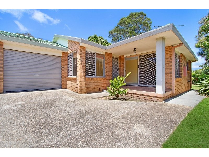 2/17 Sunshine Ave, Tweed Heads South NSW 2486