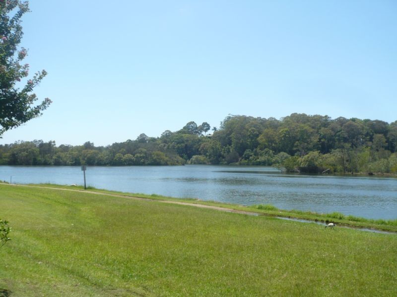 2/115 Sunset Blvd, Tweed Heads West NSW 2485