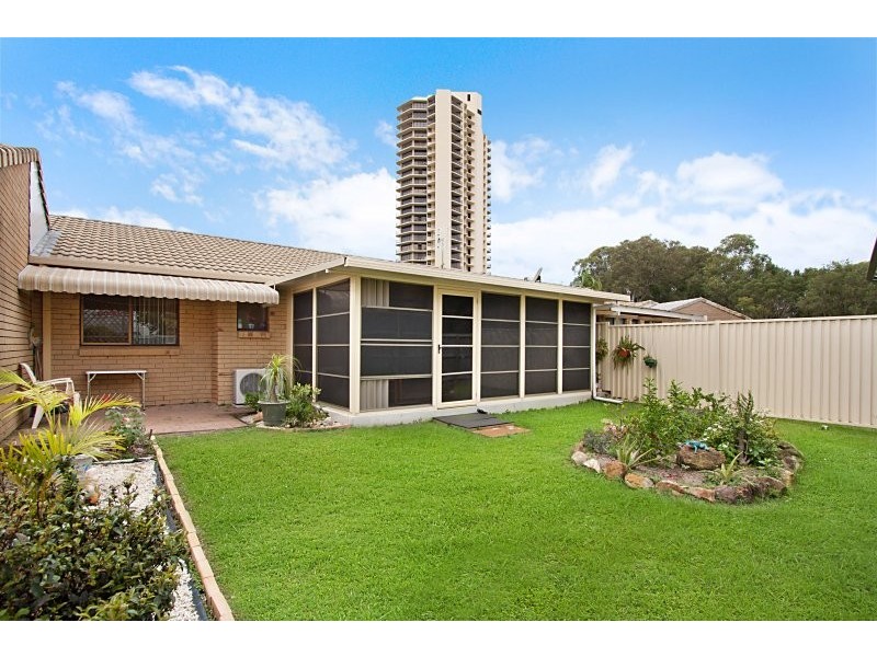 18/22A Kirkwood Rd, Tweed Heads South NSW 2486