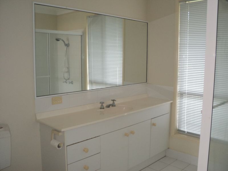 72 Ash Drive, Banora Point NSW 2486