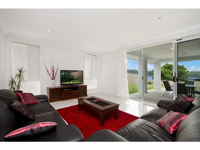 111 Botanical Ct, Banora Point NSW 2486