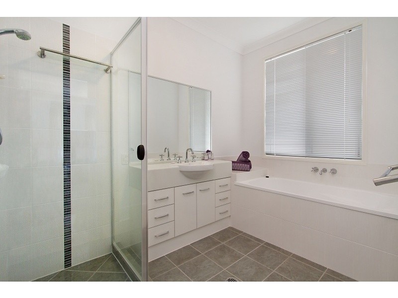 111 Botanical Ct, Banora Point NSW 2486