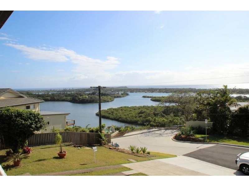 1/23 Seaview Road, Banora Point NSW 2486