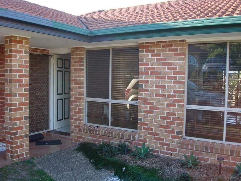 8 Nandina Terrace, Banora Point NSW 2486