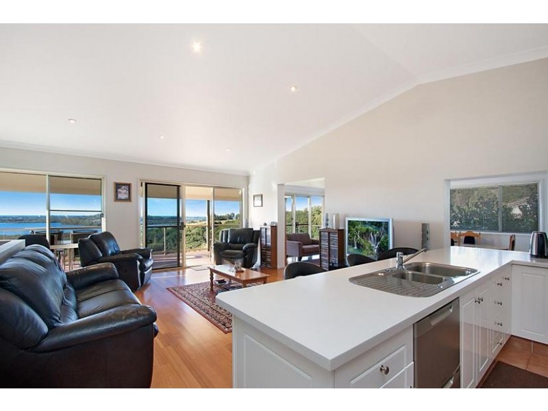 25 Bushranger Rd, Terranora NSW 2486