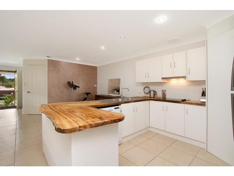 2/11 Parkland Place, Banora Point NSW 2486