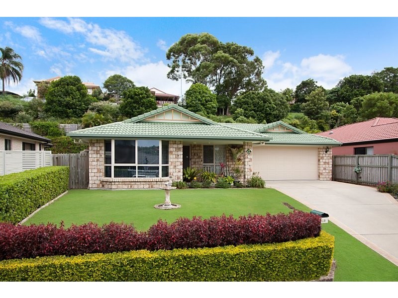 18 Comenara Crescent, Banora Point NSW 2486