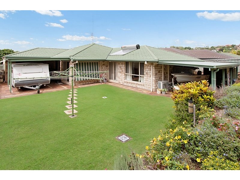 18 Comenara Crescent, Banora Point NSW 2486