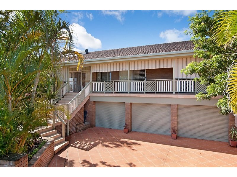 8 Anthony Avenue, Banora Point NSW 2486