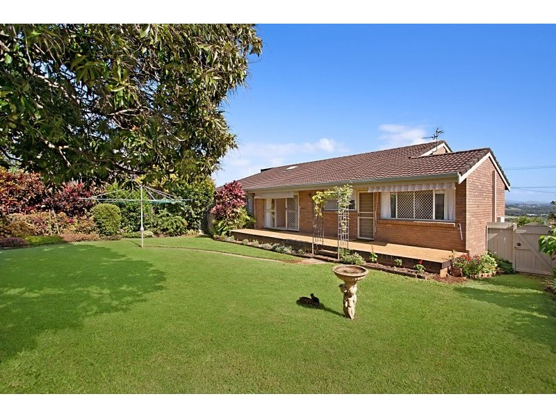 8 Anthony Avenue, Banora Point NSW 2486