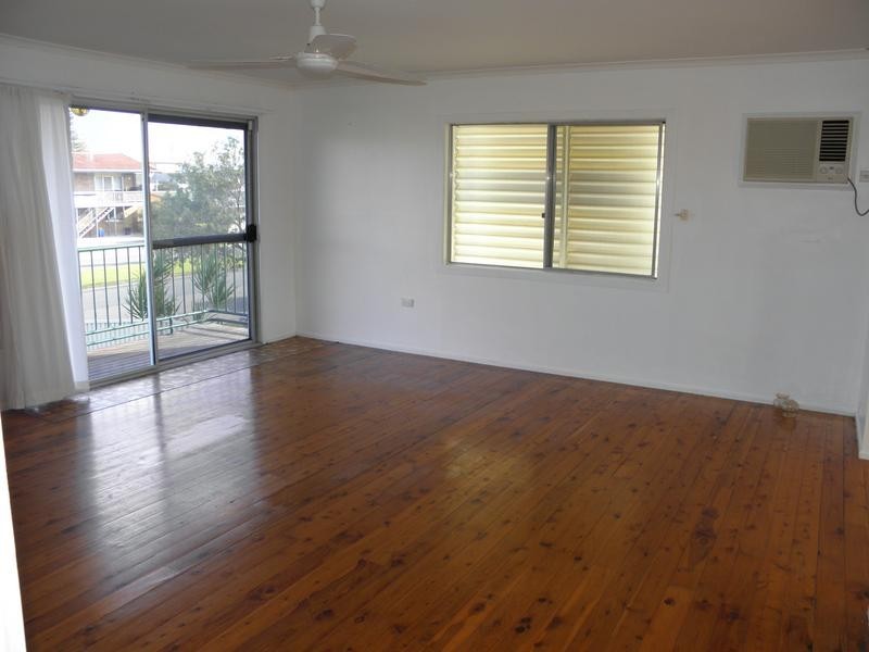 43 Kirkwood Road, Tweed Heads South NSW 2486