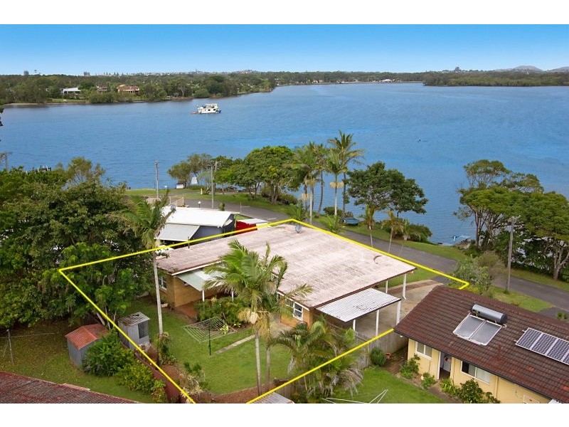 4 Barellan Drive, Banora Point NSW 2486