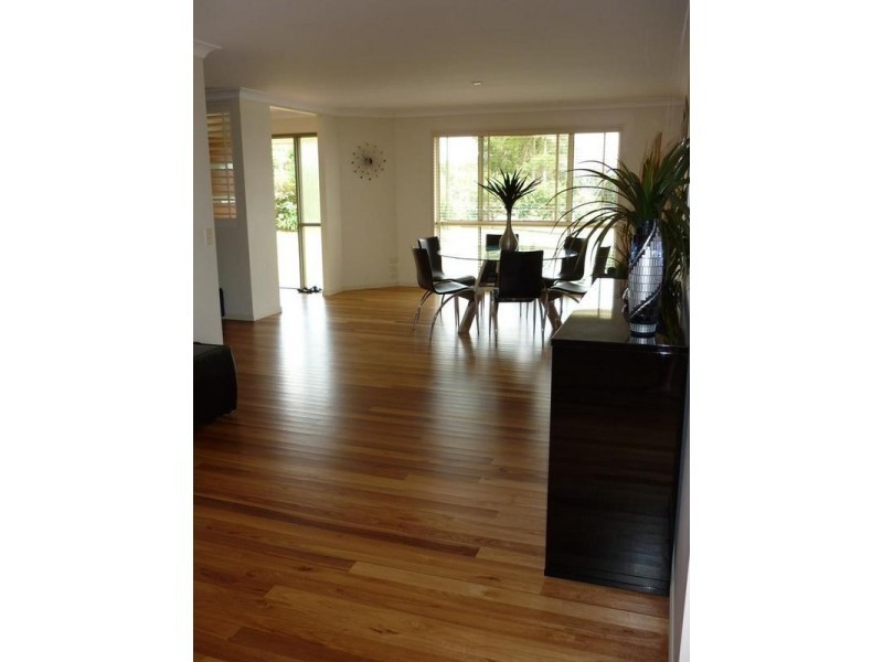 80 Lochlomond Drive, Banora Point NSW 2486