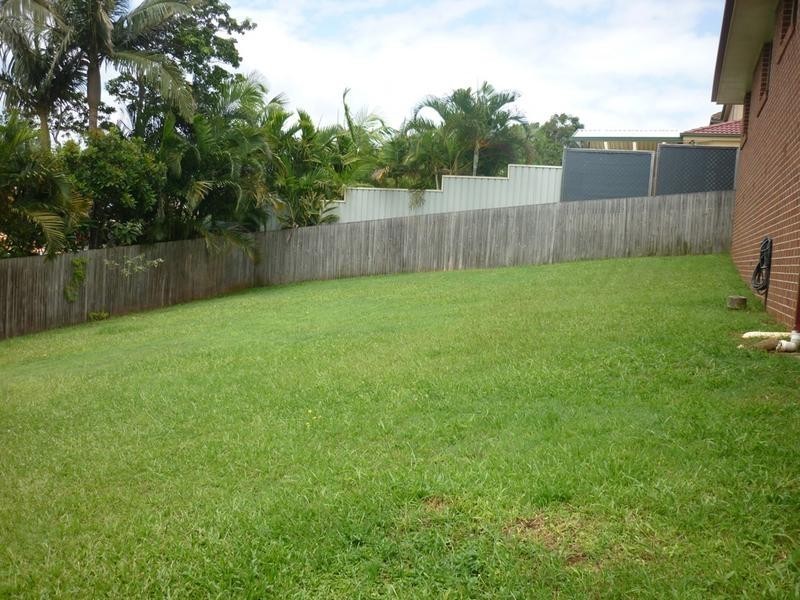 80 Lochlomond Drive, Banora Point NSW 2486