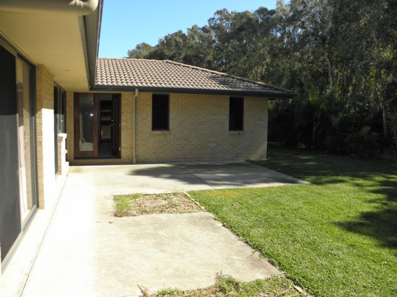 12 Traminer Court, Tweed Heads South NSW 2486