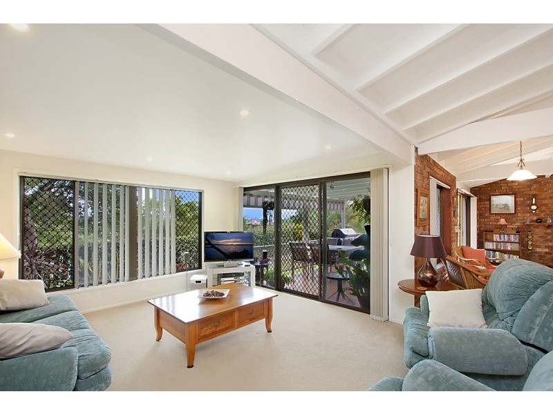 39 Castlecrag Avenue, Banora Point NSW 2486